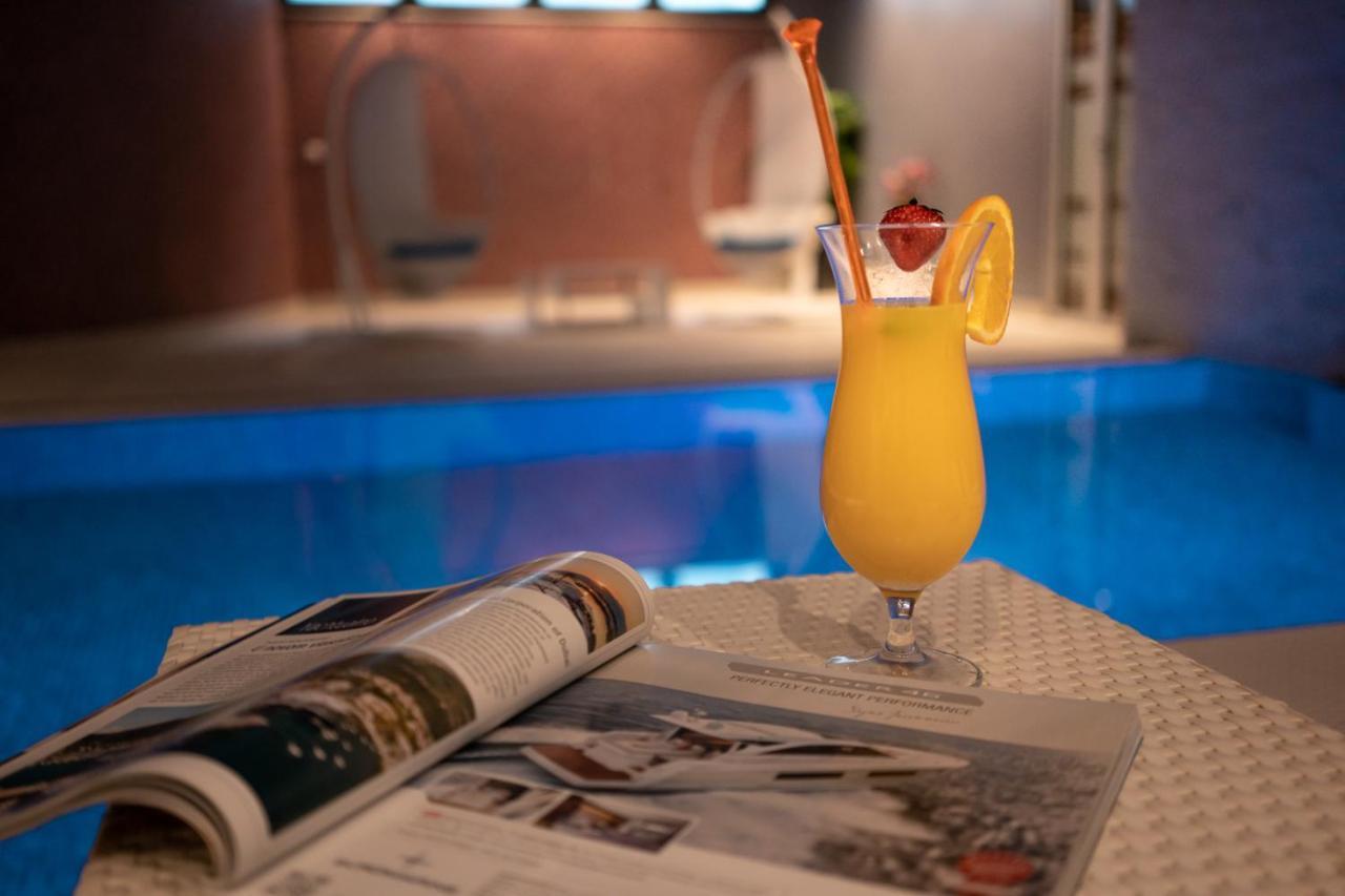 Boutique Hotel Life Рогозница Екстериор снимка