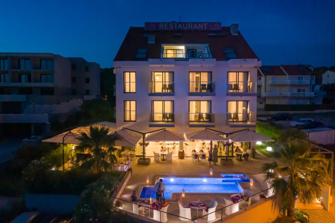 Boutique Hotel Life Рогозница Екстериор снимка