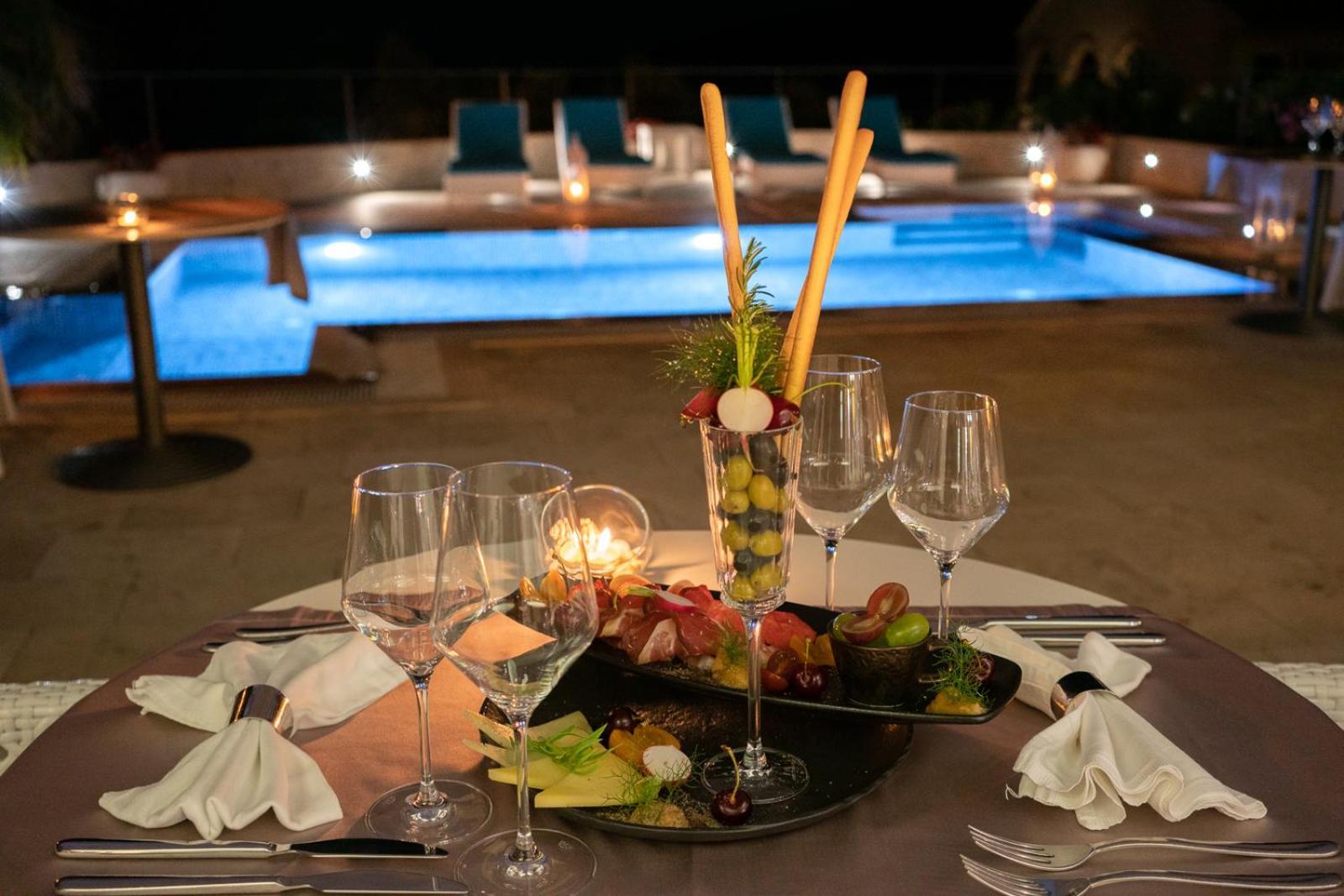 Boutique Hotel Life Рогозница Екстериор снимка