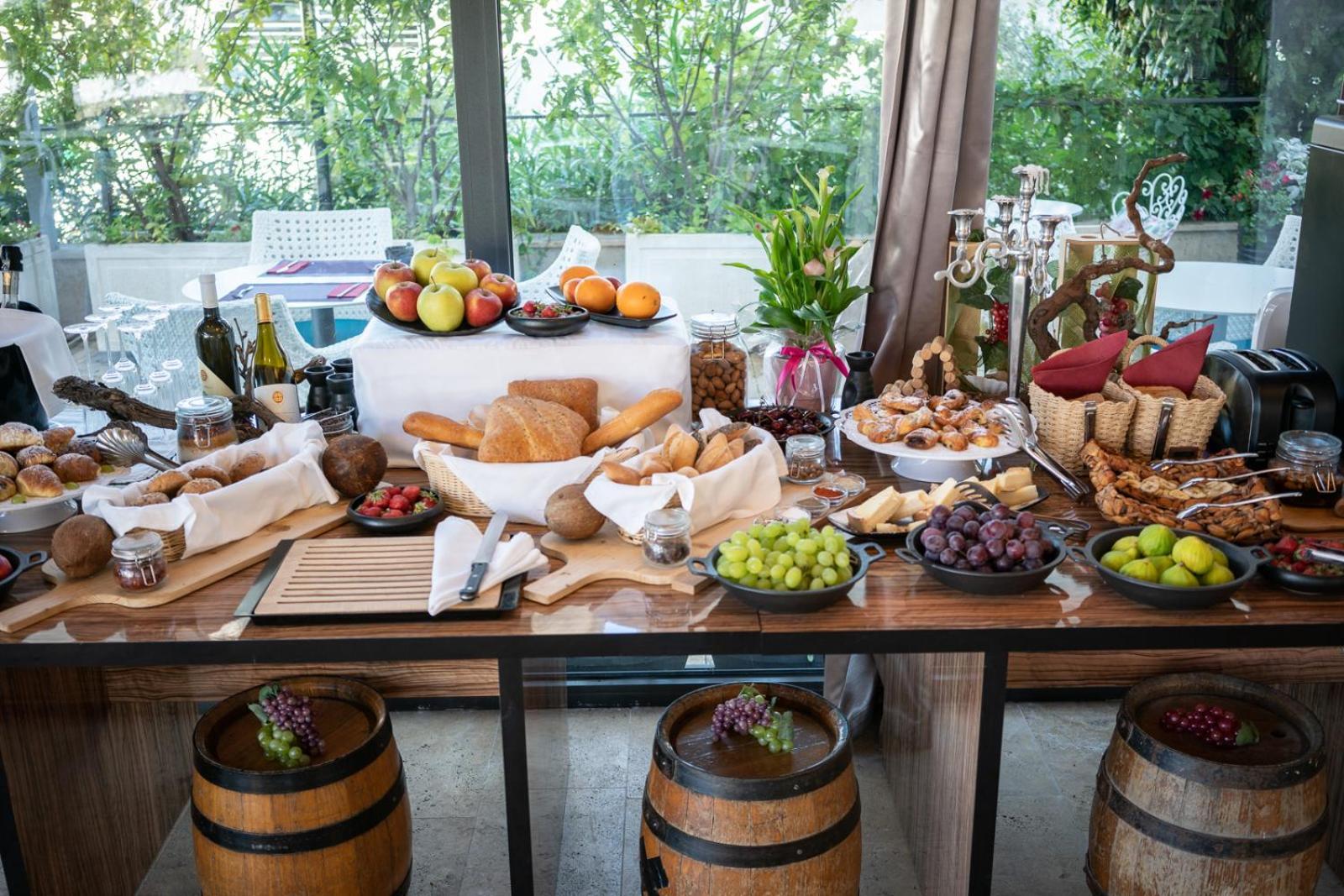 Boutique Hotel Life Рогозница Екстериор снимка