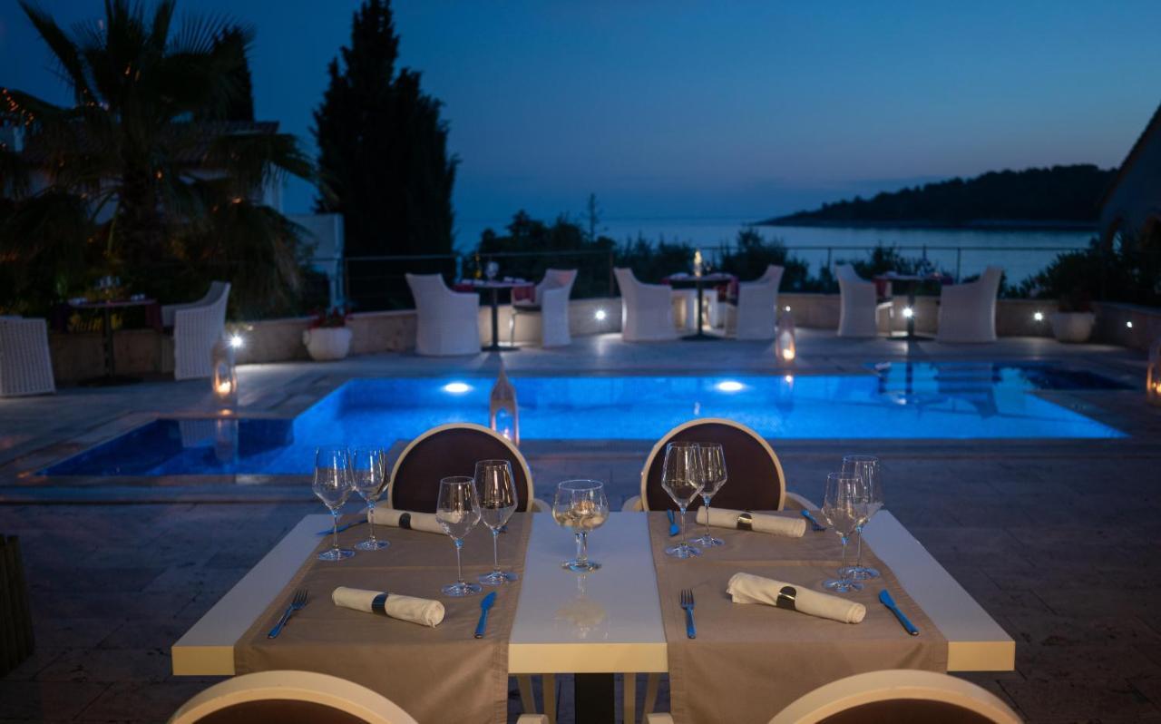 Boutique Hotel Life Рогозница Екстериор снимка