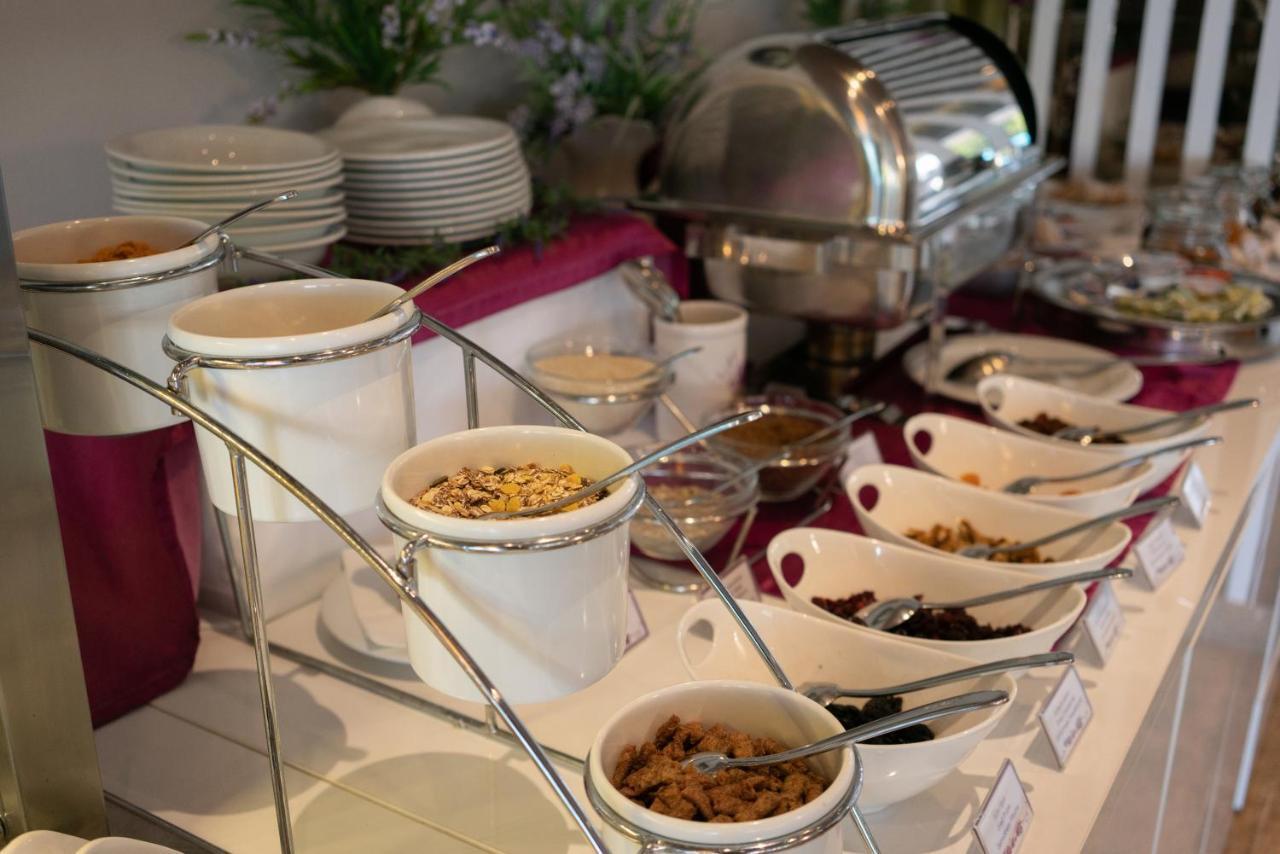 Boutique Hotel Life Рогозница Екстериор снимка